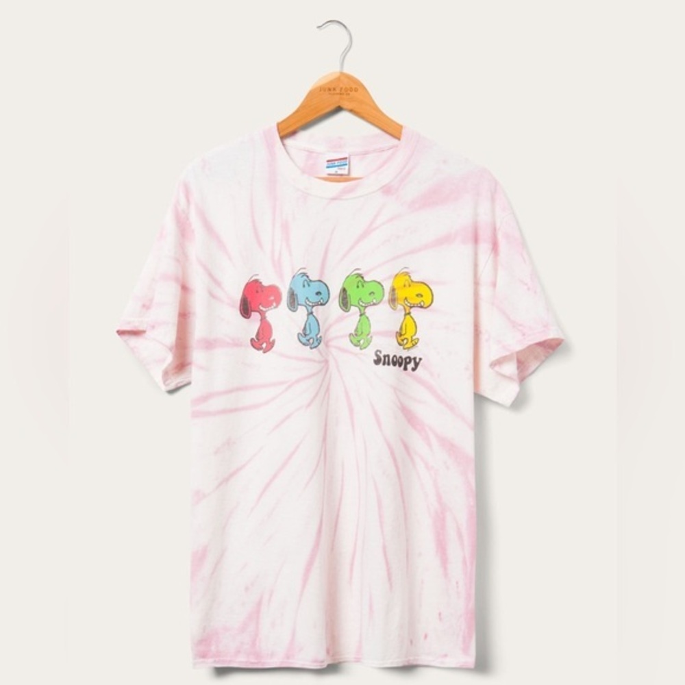 NEW! Junk Food Clothing UNISEX SNOOPY GRATEFUL PUP FLEA MARKET TEE